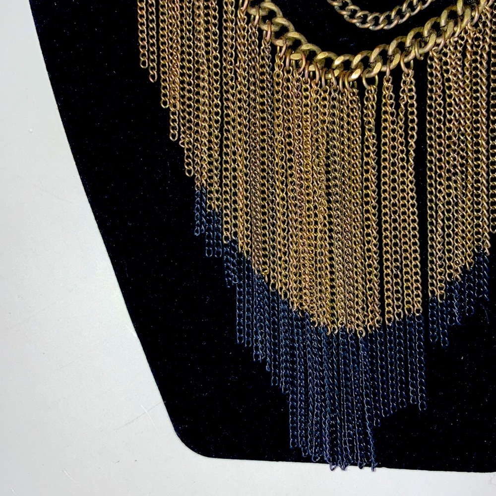 Multi-Chain link Necklace - Picture 2 of 4